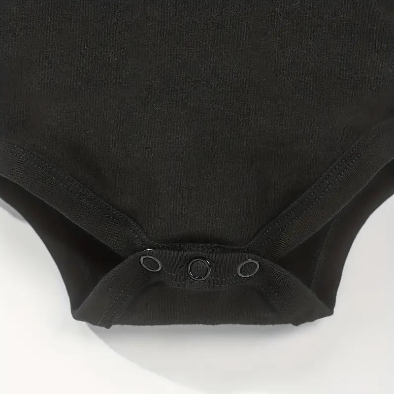 👶 Funny Baby Bodysuit – 👴 "Back Off! Crazy Grandpa" – ☁️ Soft Cotton, Breathable & Irritation-Free