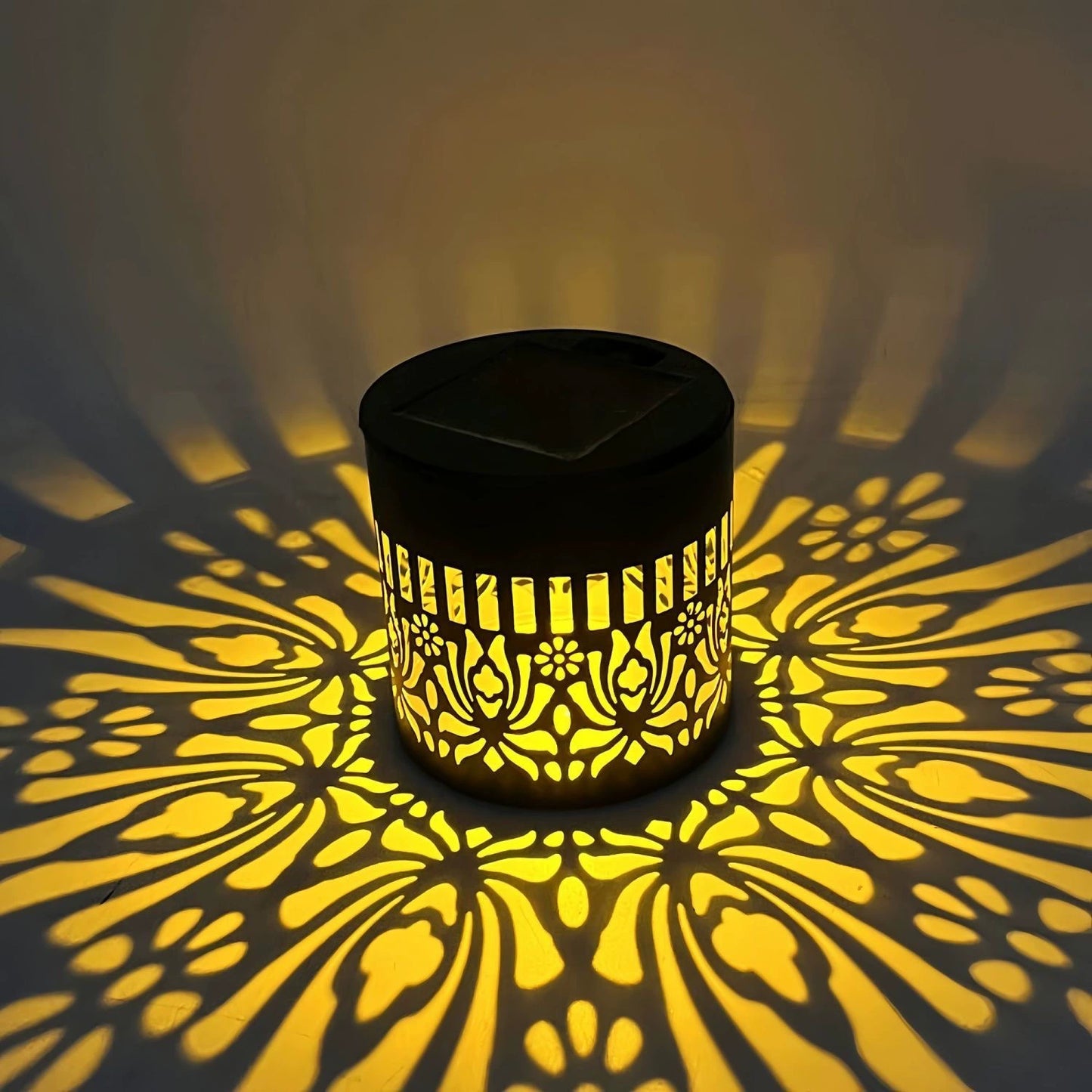 Mandala Solar Wall Lamp – Magical Patio Night Ambience