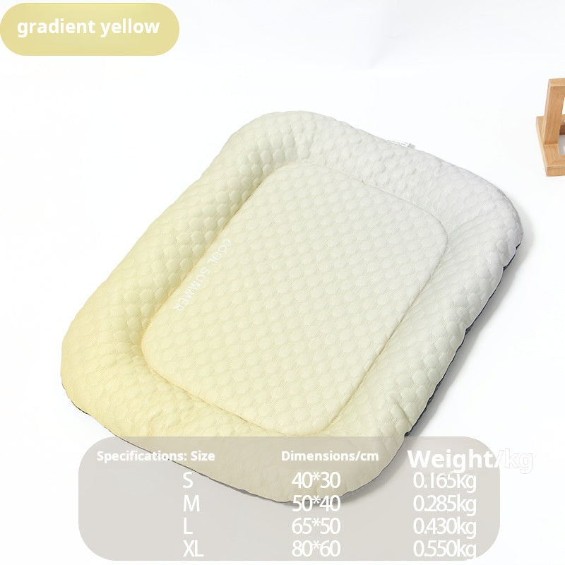 ❄️ Ice Silk Pet Cooling Mat – Breathable Summer Cooling Bed for Dogs & Cats